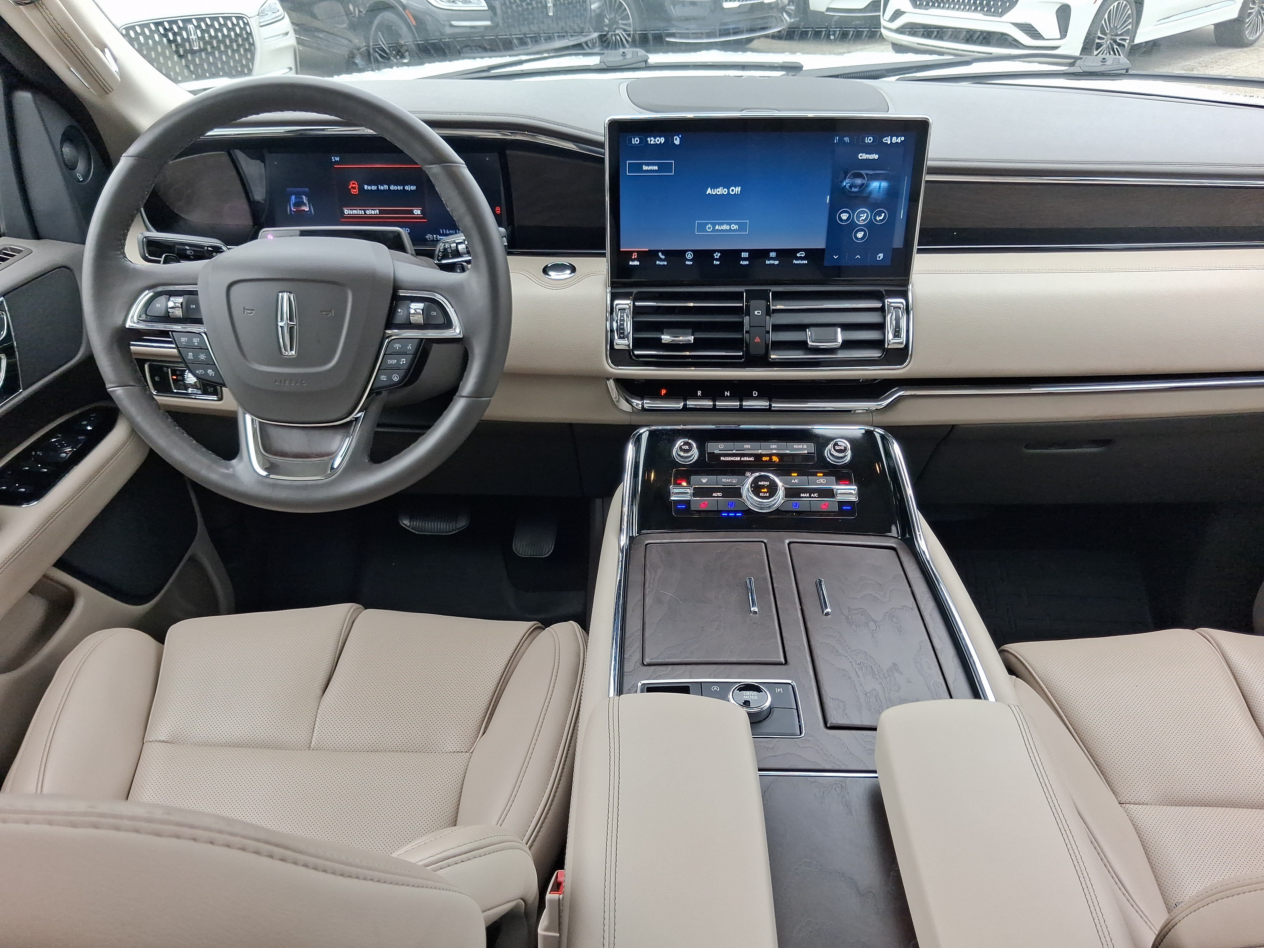 Certified 2024 Lincoln Navigator Premiere AWD/4WD image 7