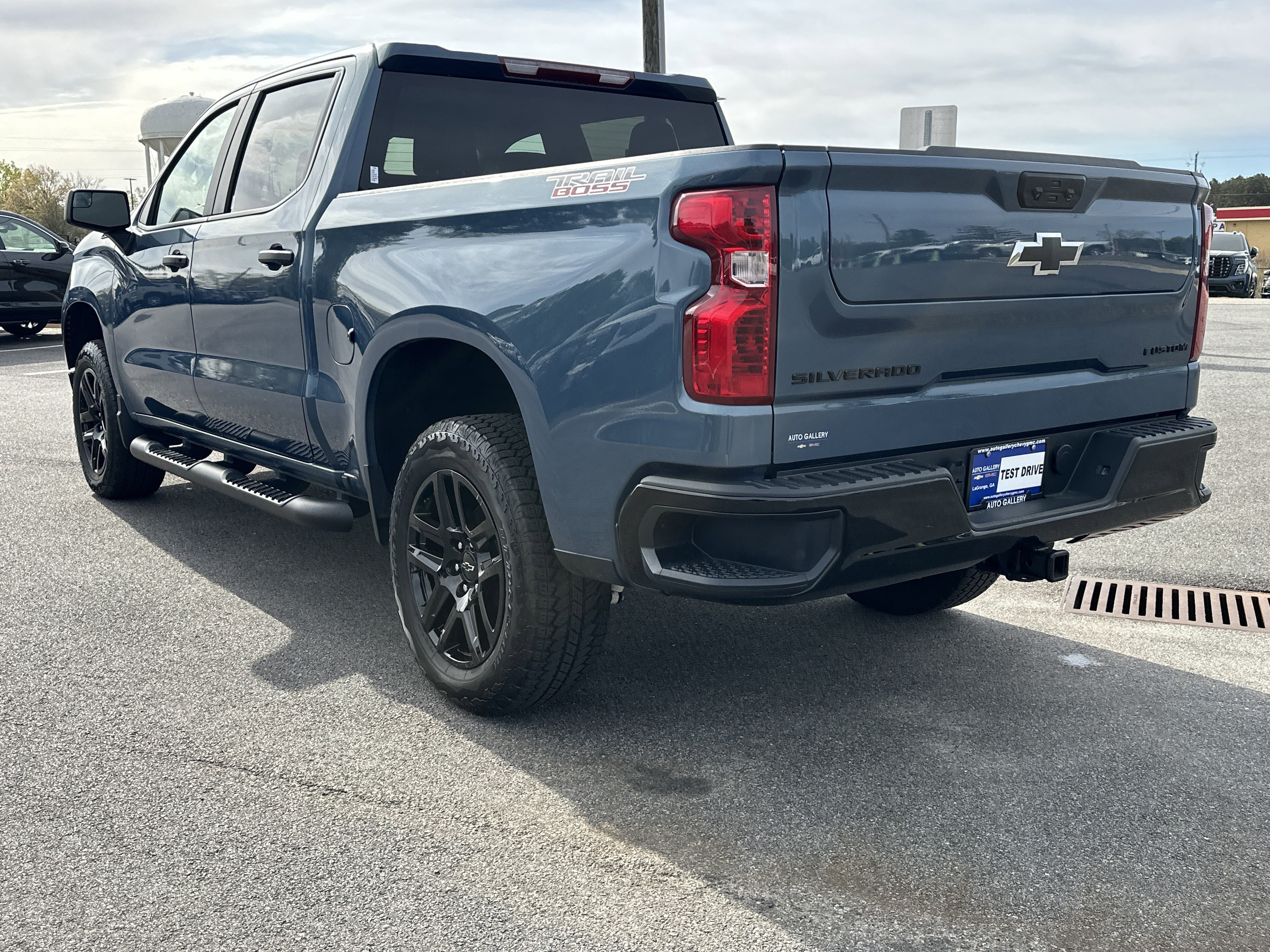 Certified 2024 Chevrolet Silverado 1500 Custom Trail Boss w/ Turbomax Blackout Package AWD/4WD image 8