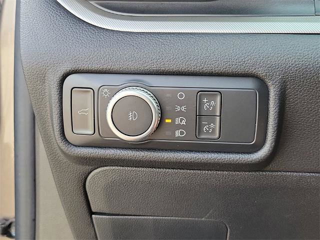 Certified 2021 Ford Explorer XLT w/ Equipment Group 202A image 22