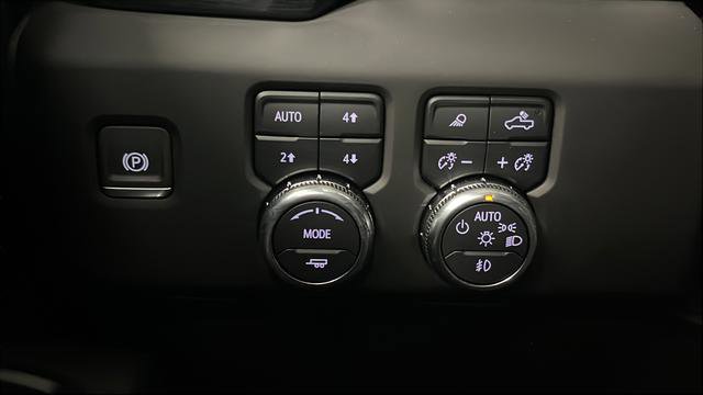 Used 2025 GMC Sierra 1500 Denali w/ Denali Reserve Package AWD/4WD image 35
