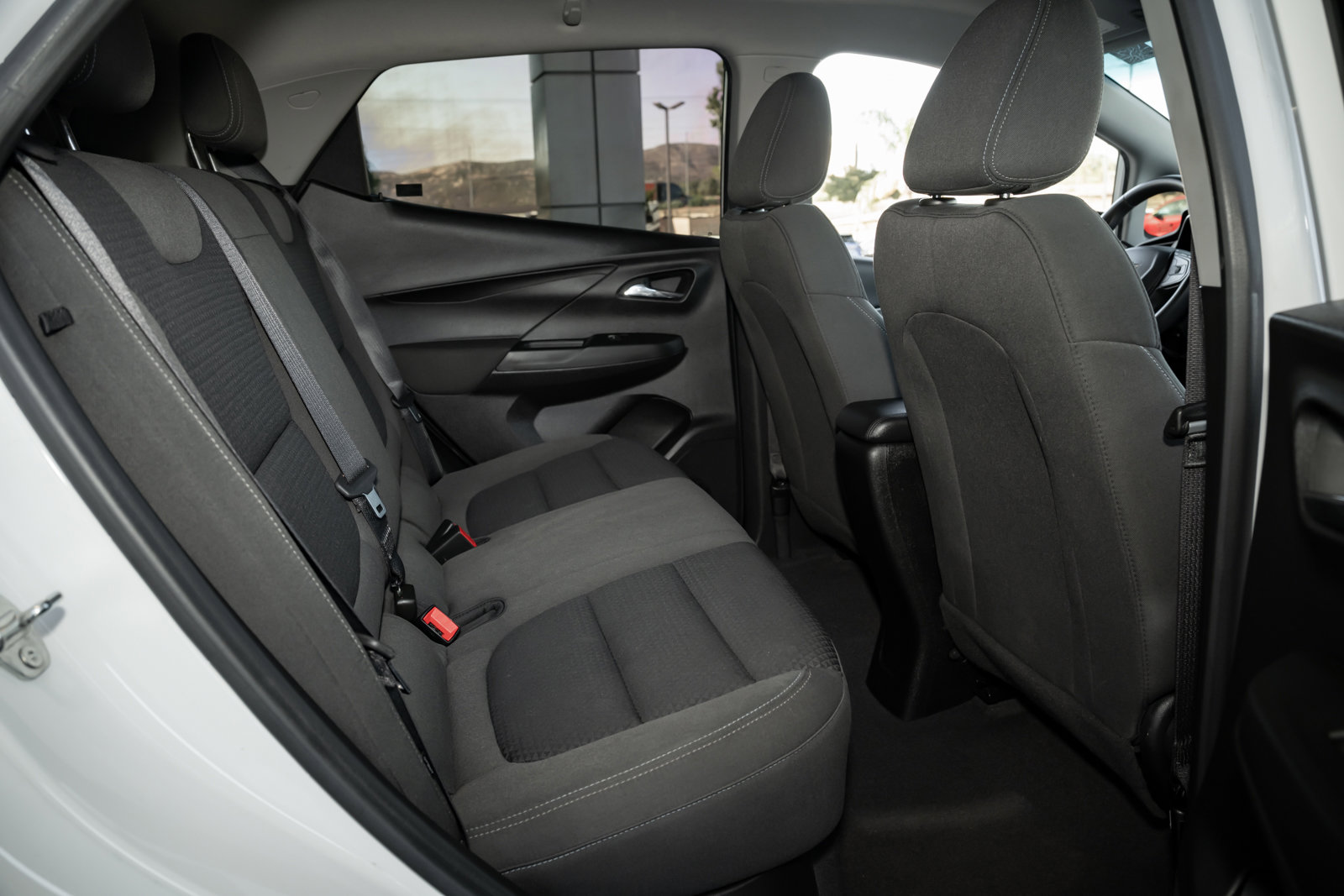 Used 2022 Chevrolet Bolt LT image 33