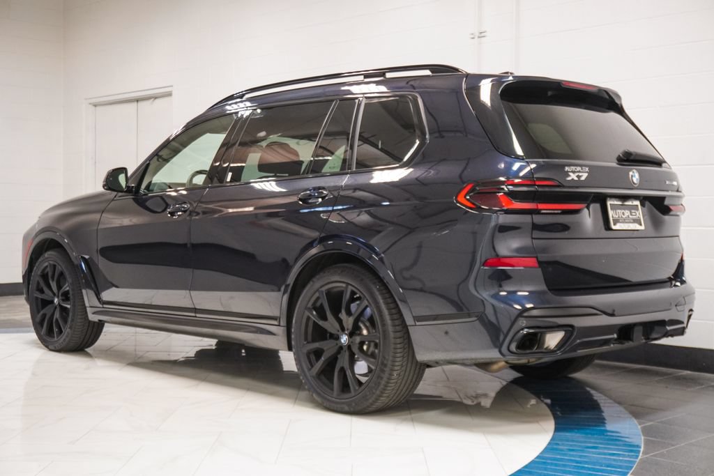 Used 2026 BMW X7 xDrive40i w/ M Sport Package AWD/4WD image 34