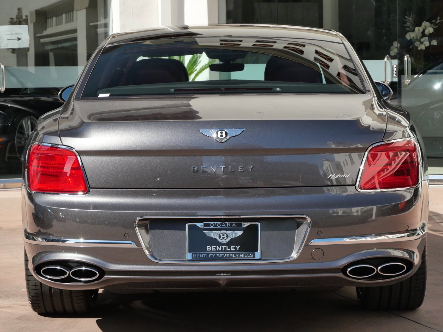 Used 2024 Bentley Flying Spur Azure image 8