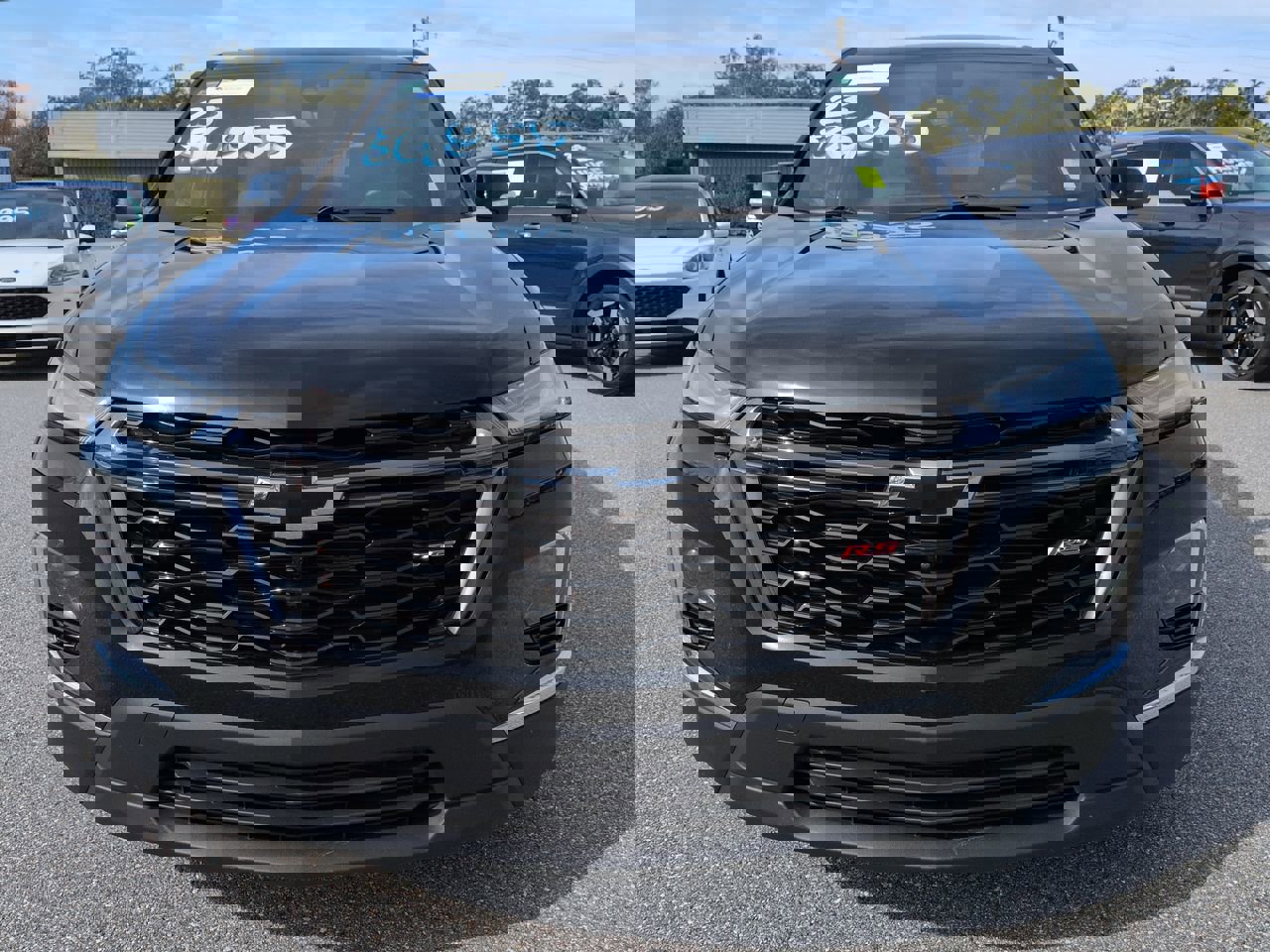 Used 2023 Chevrolet Traverse RS image 9