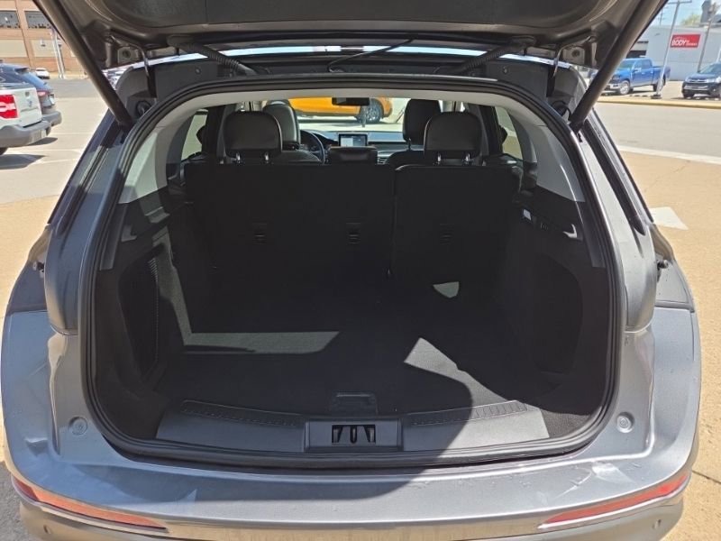 Used 2022 Lincoln Corsair AWD w/ Premium Package image 10