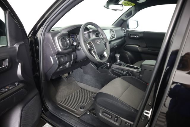Used 2023 Toyota Tacoma TRD Off-Road AWD/4WD image 33