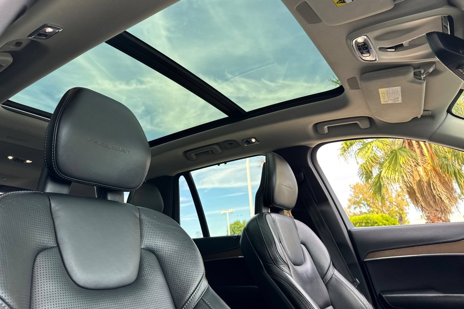 Used 2017 Volvo XC90 T6 Inscription w/ Vision Package AWD/4WD image 20