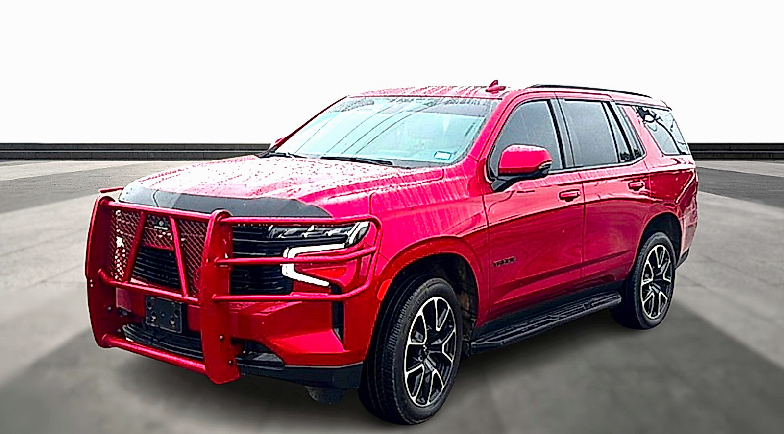 Used 2024 Chevrolet Tahoe RST w/ Luxury Package AWD/4WD image 2