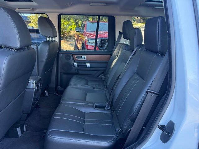 Used 2015 Land Rover LR4 HSE AWD/4WD image 28