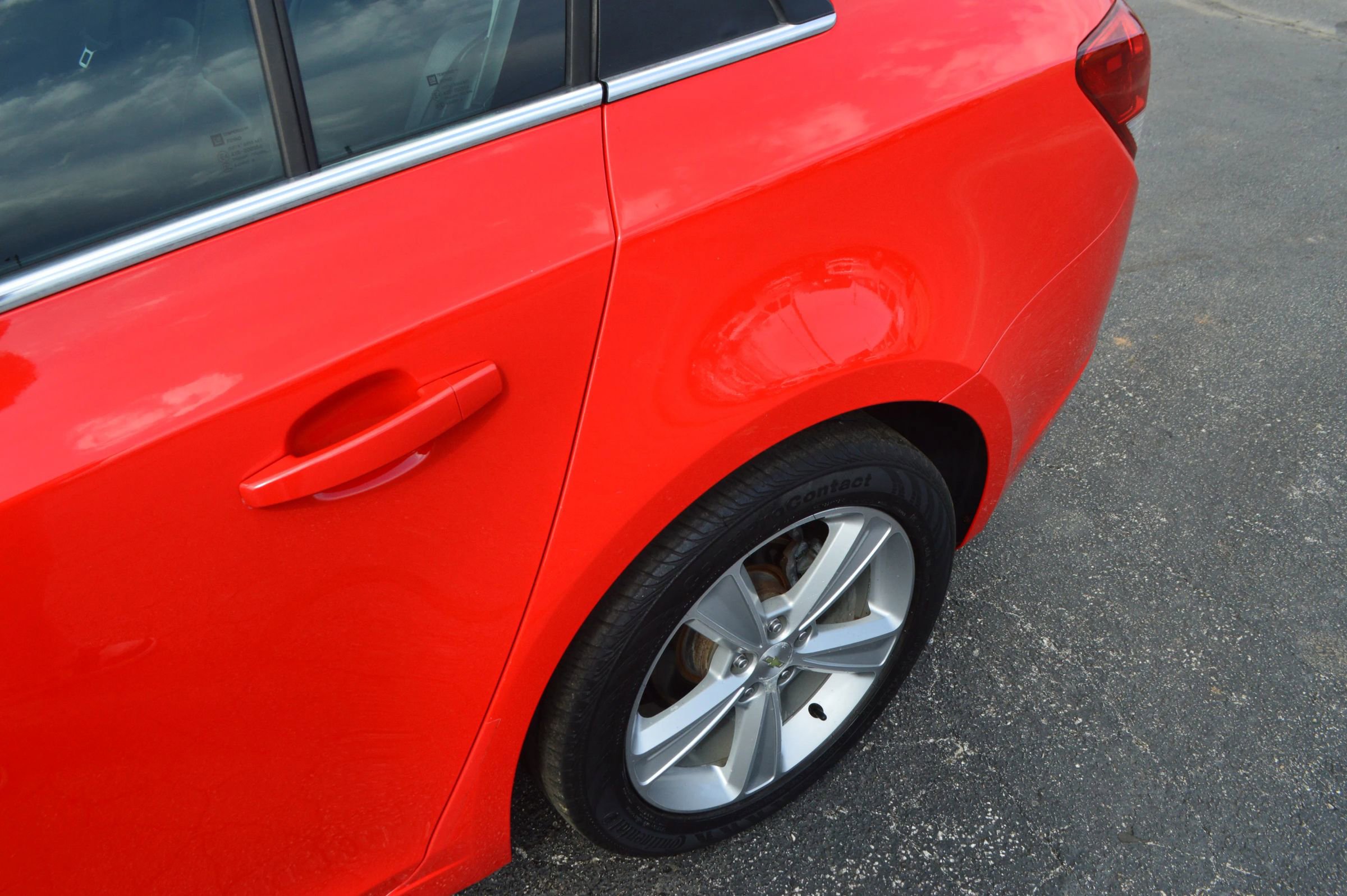 Used 2015 Chevrolet Cruze LT image 4