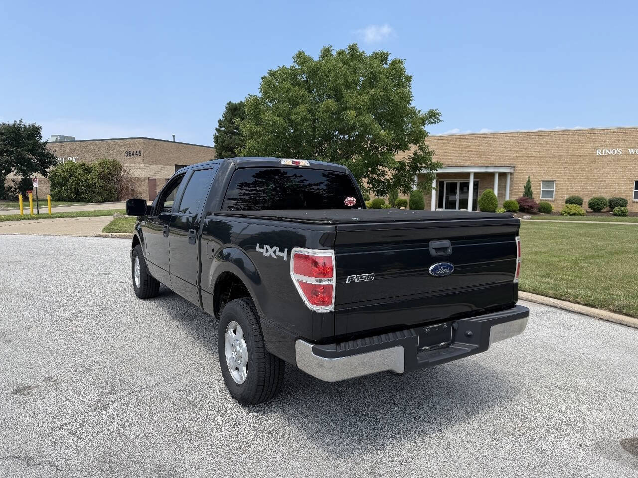Used 2014 Ford F150 XLT AWD/4WD image 3