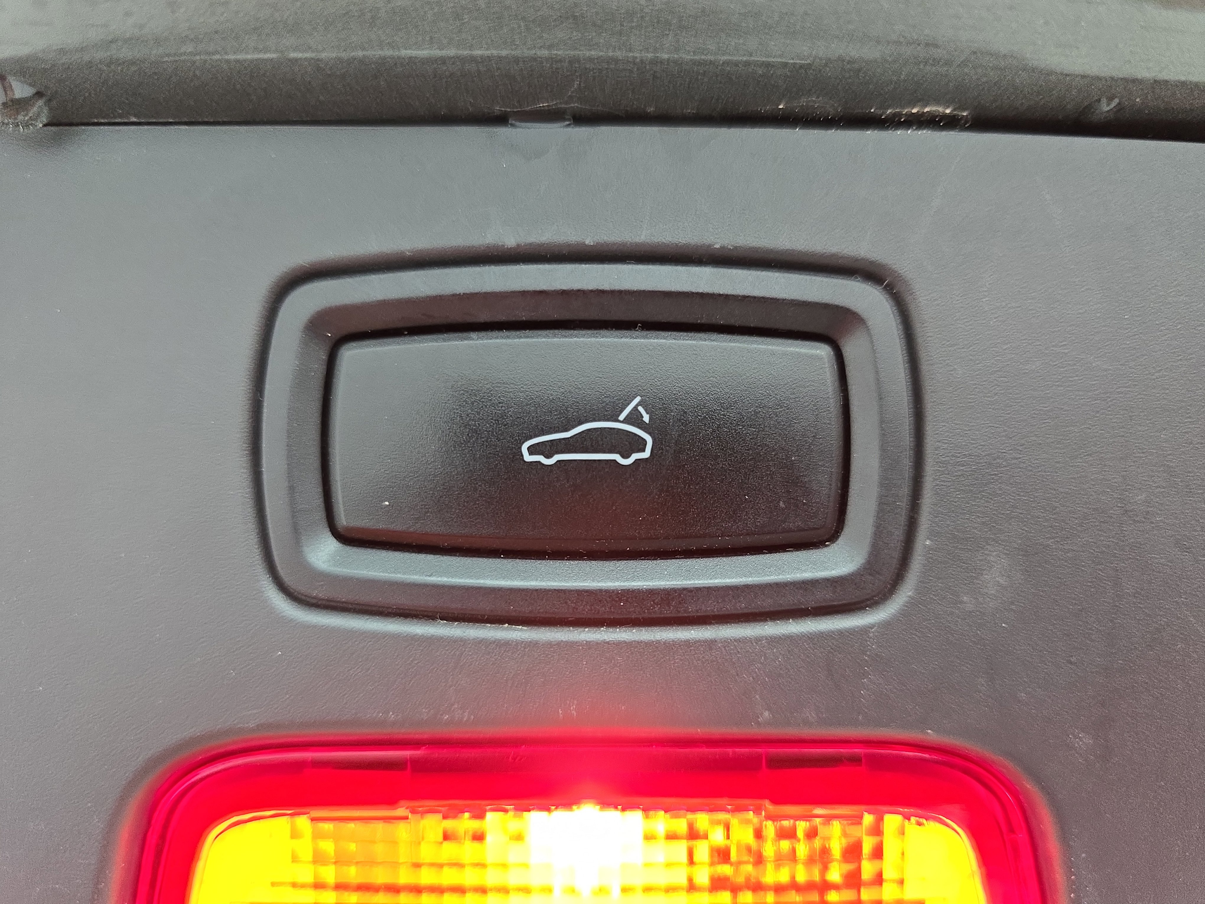 Used 2016 Porsche Cayenne GTS image 13