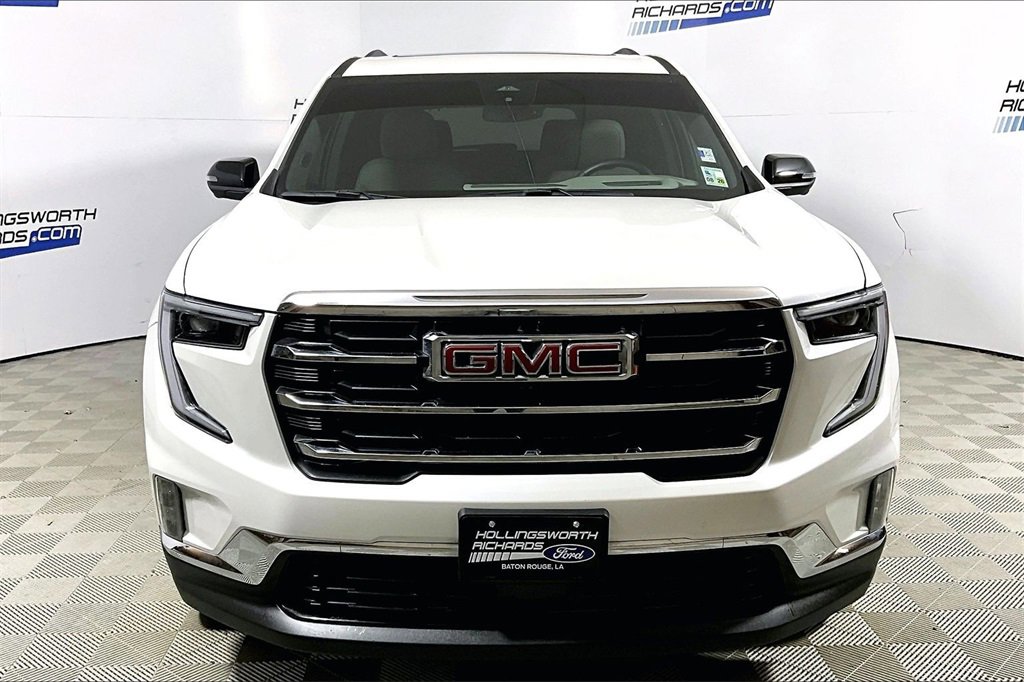 Used 2024 GMC Acadia Elevation w/ Luxury Package image 2