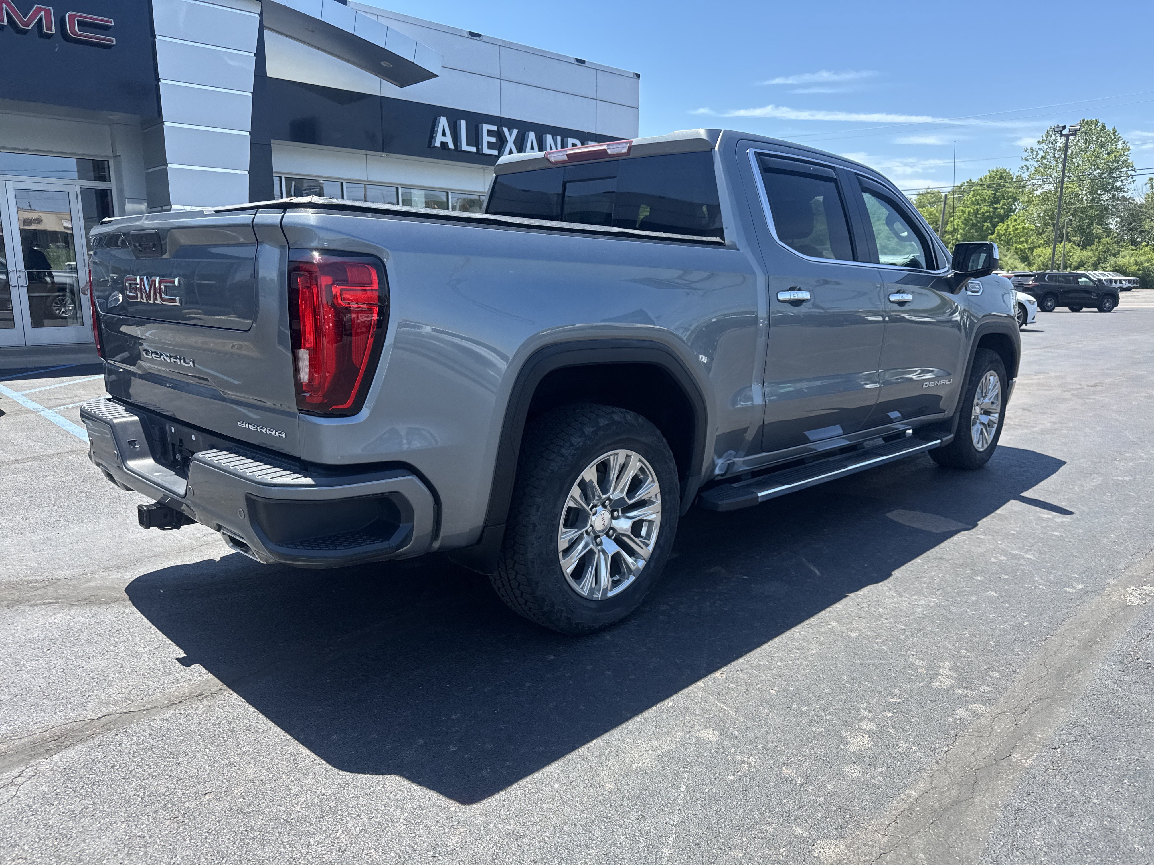Used 2019 GMC Sierra 1500 Denali AWD/4WD image 4