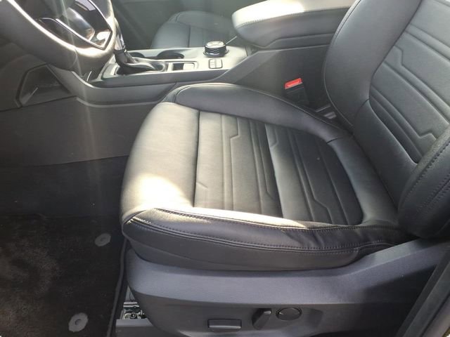 Used 2025 Ford Ranger Lariat w/ FX4 Off-Road Package image 16