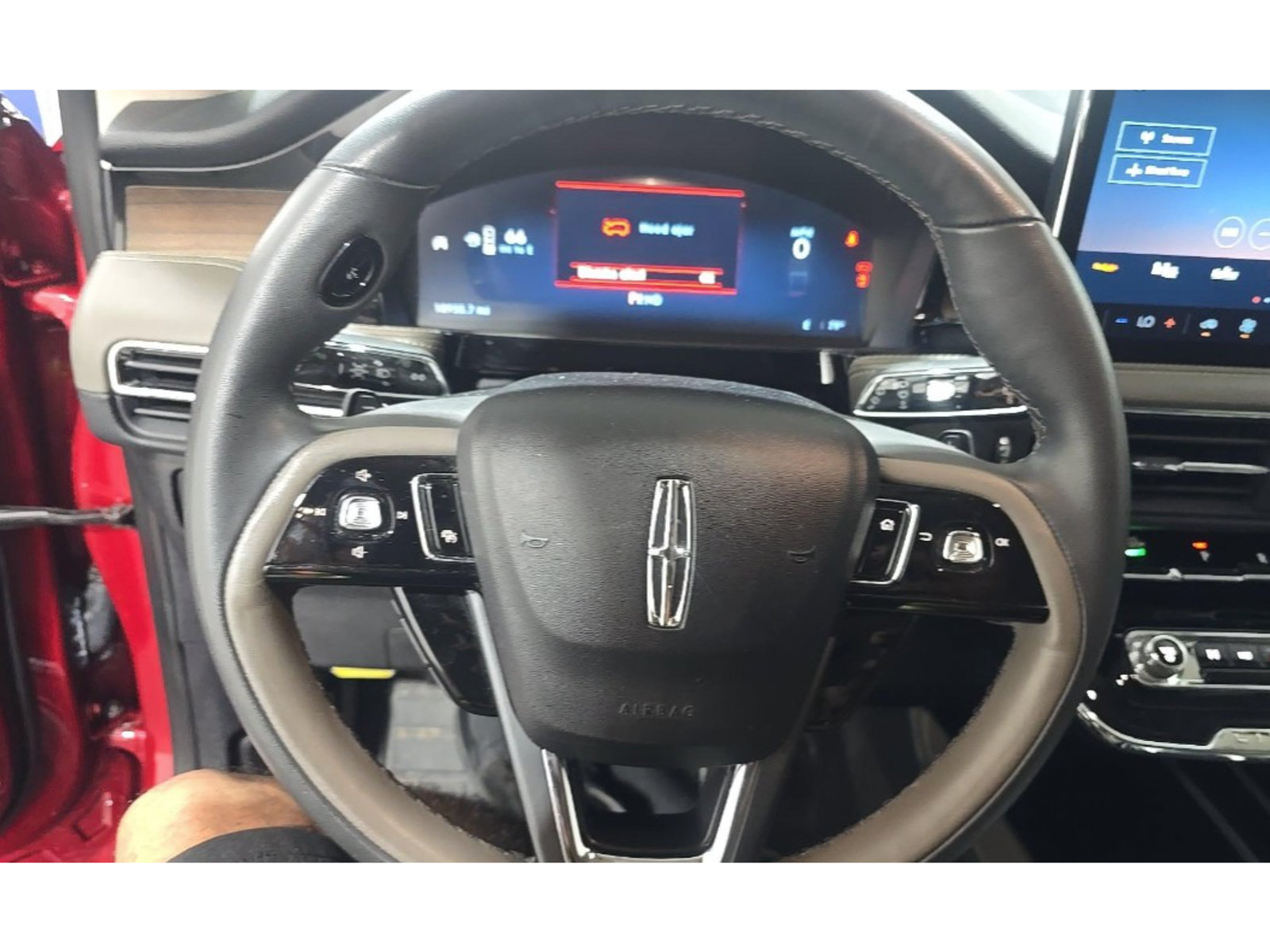 Used 2024 Lincoln Corsair Reserve w/ Jet Appearance Package AWD/4WD image 9