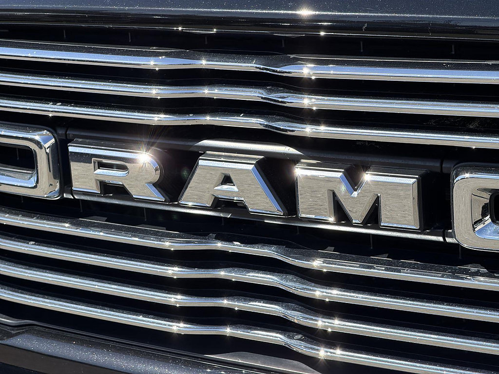Used 2022 RAM 2500 Laramie AWD/4WD image 30