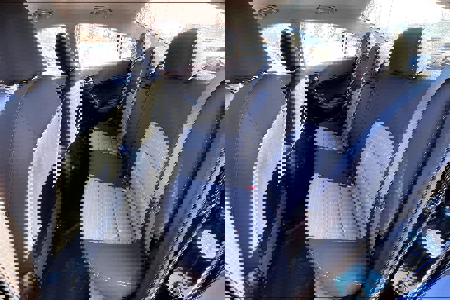 Used 2016 Kia Forte EX image 19