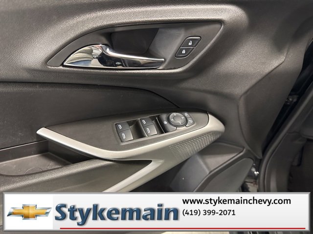 Used 2024 Chevrolet Trax LS w/ LS Convenience Package image 31