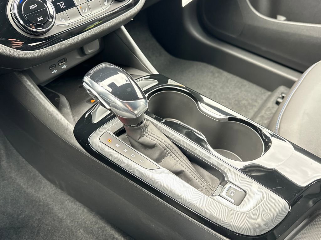 New 2026 Buick Envista Sport Touring w/ Convenience I Package FWD image 31