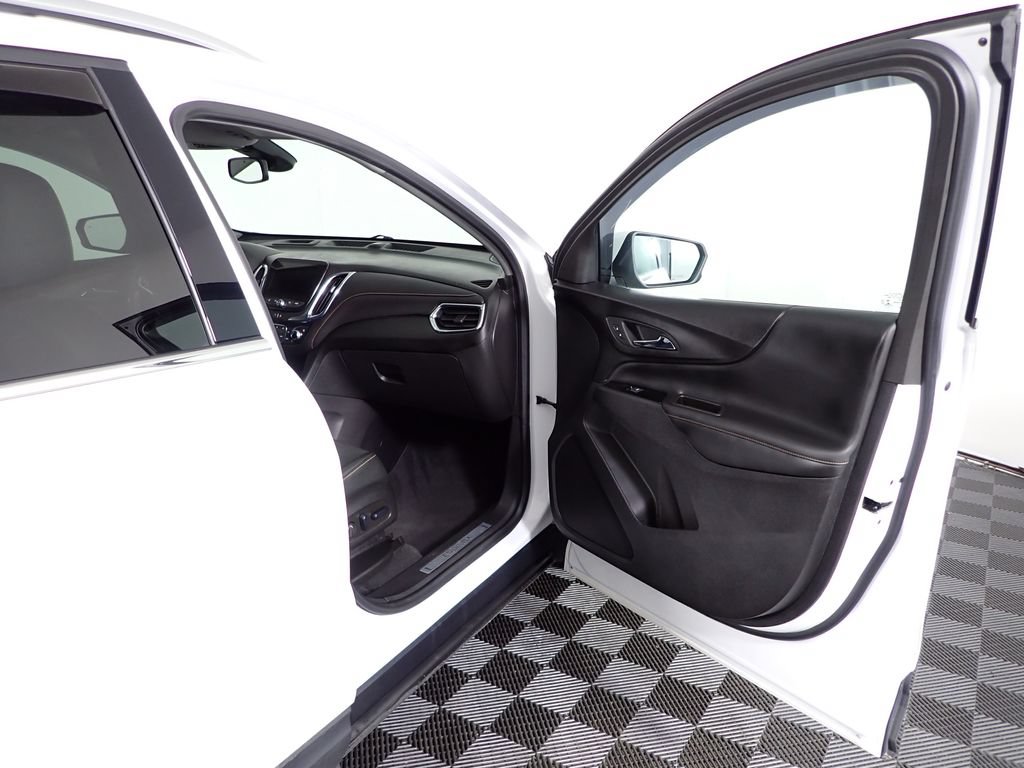 Used 2022 Chevrolet Equinox Premier AWD/4WD image 38