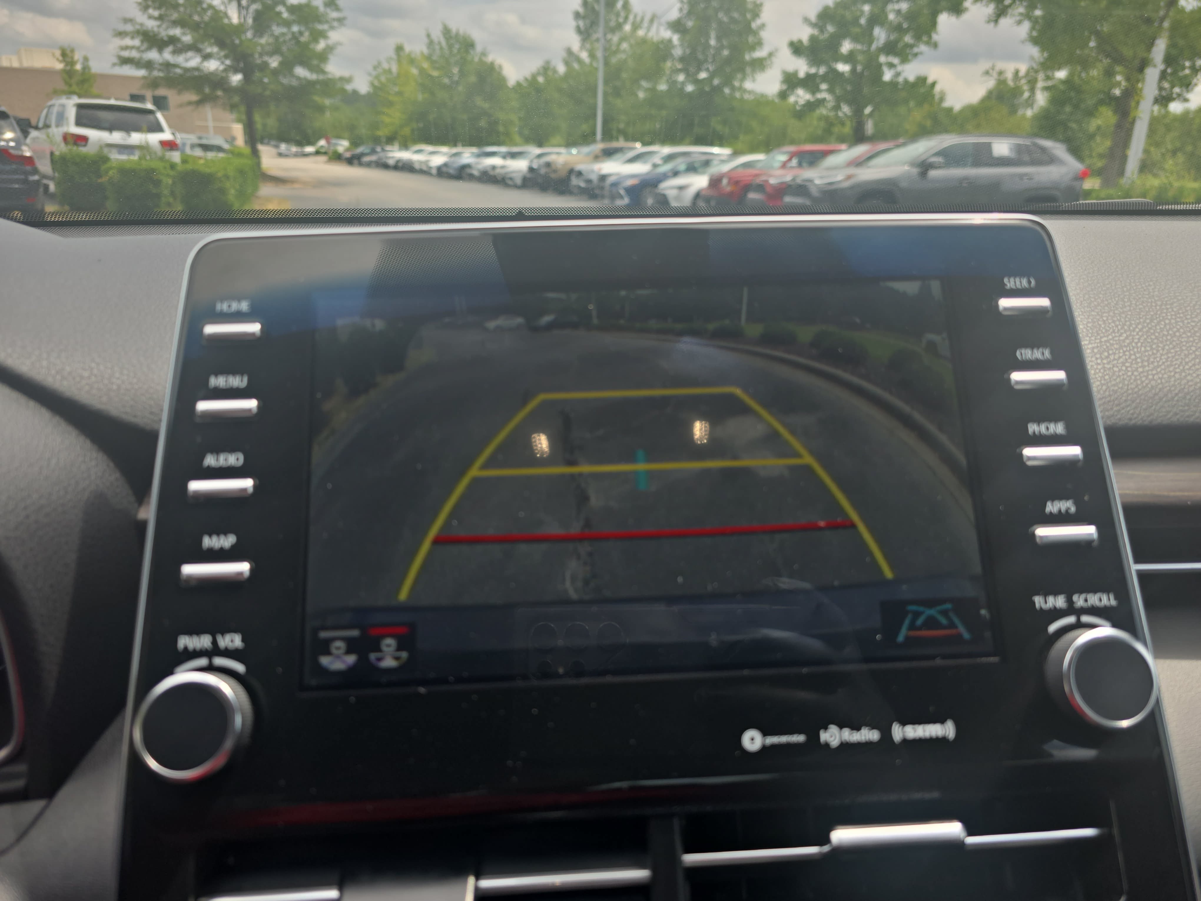 Used 2022 Toyota Avalon XLE w/ Moonroof Package FWD image 22
