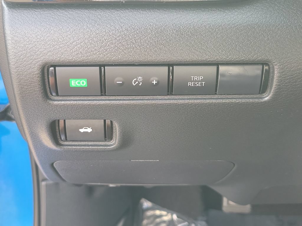 Certified 2020 Nissan Sentra SR w/ Trunk Package FWD image 30