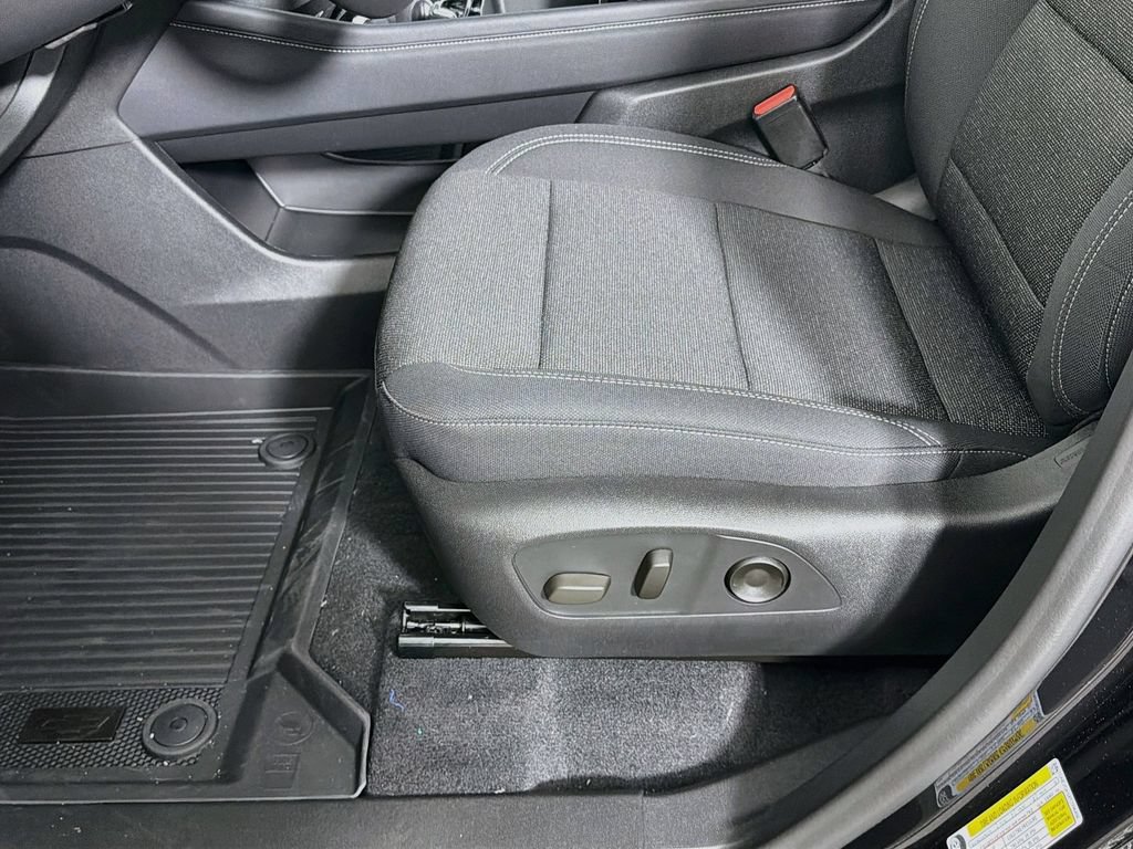 New 2026 Chevrolet Traverse LT w/ Driver Confidence Package AWD/4WD image 19