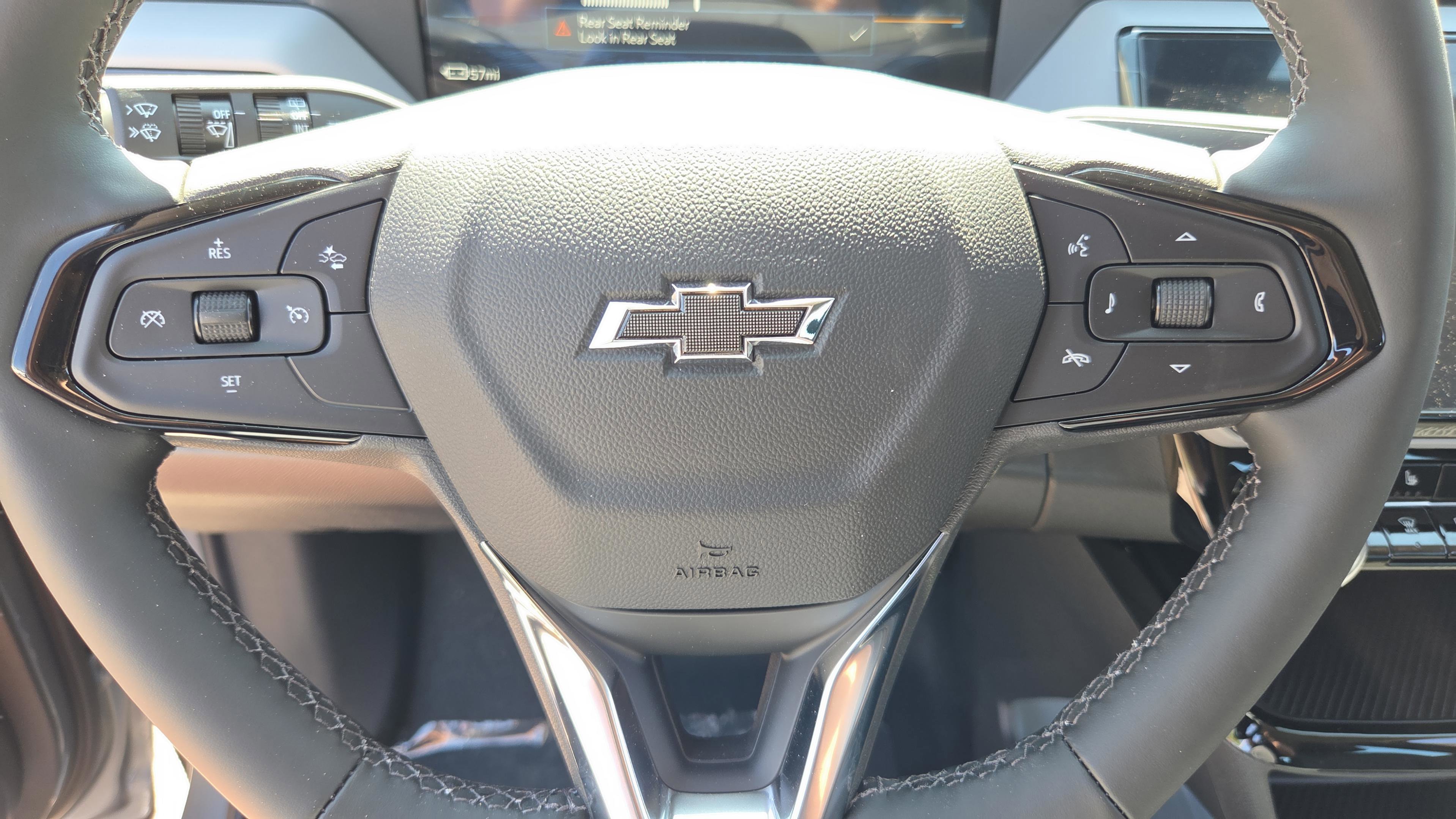 New 2027 Chevrolet Bolt LT w/ Comfort Package image 24