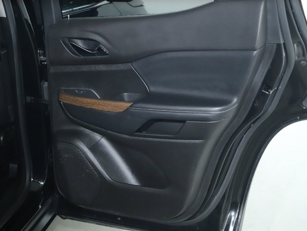 Used 2019 GMC Acadia SLE w/ Driver Alert Package I image 31