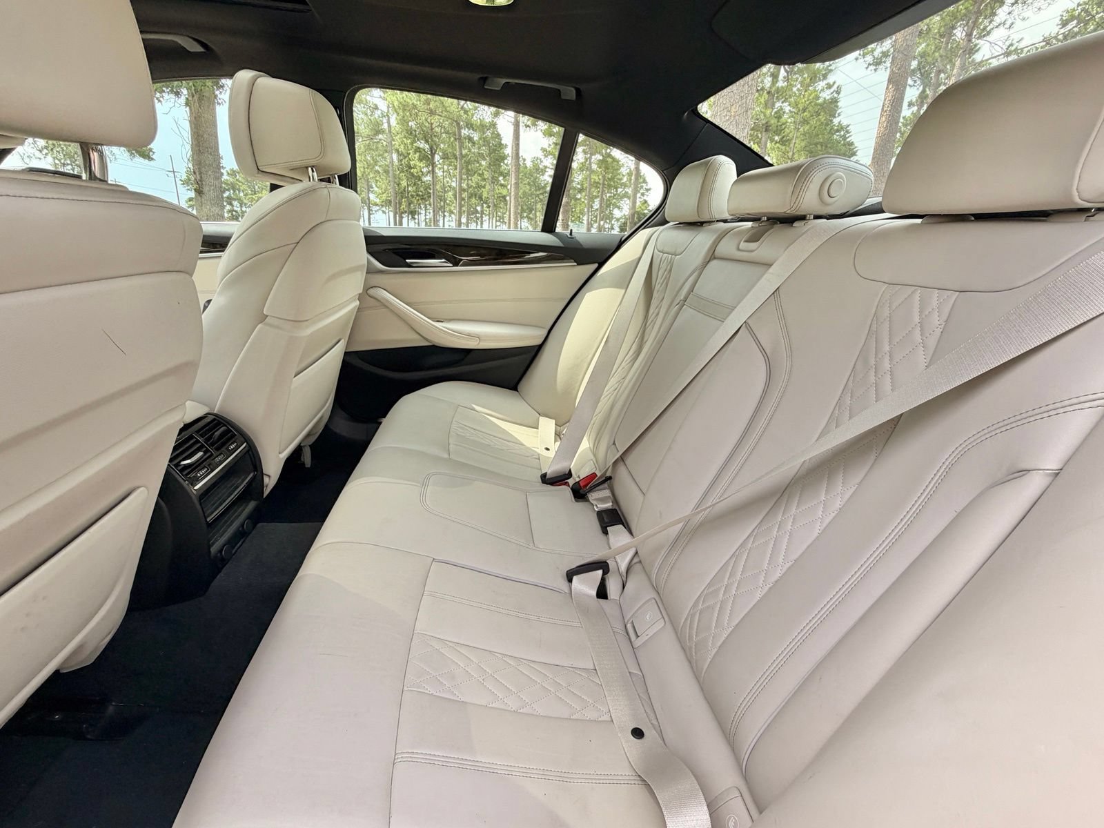 Used 2019 BMW 540i xDrive w/ Convenience Package AWD/4WD image 14