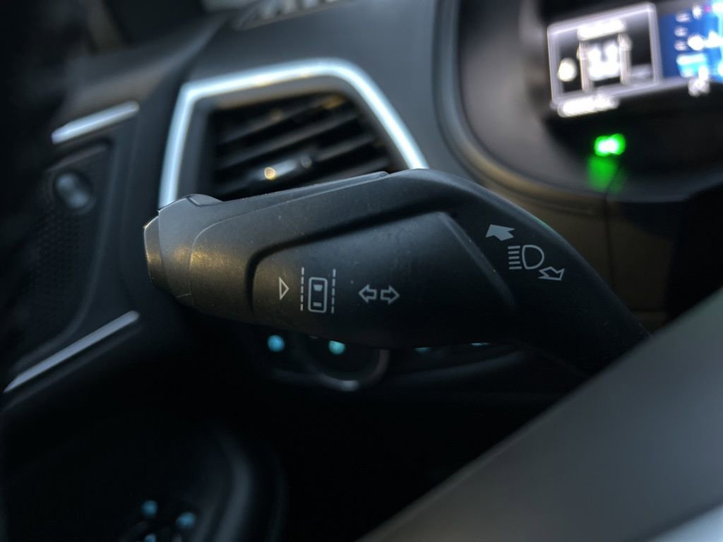 Used 2022 Ford Edge Titanium image 22