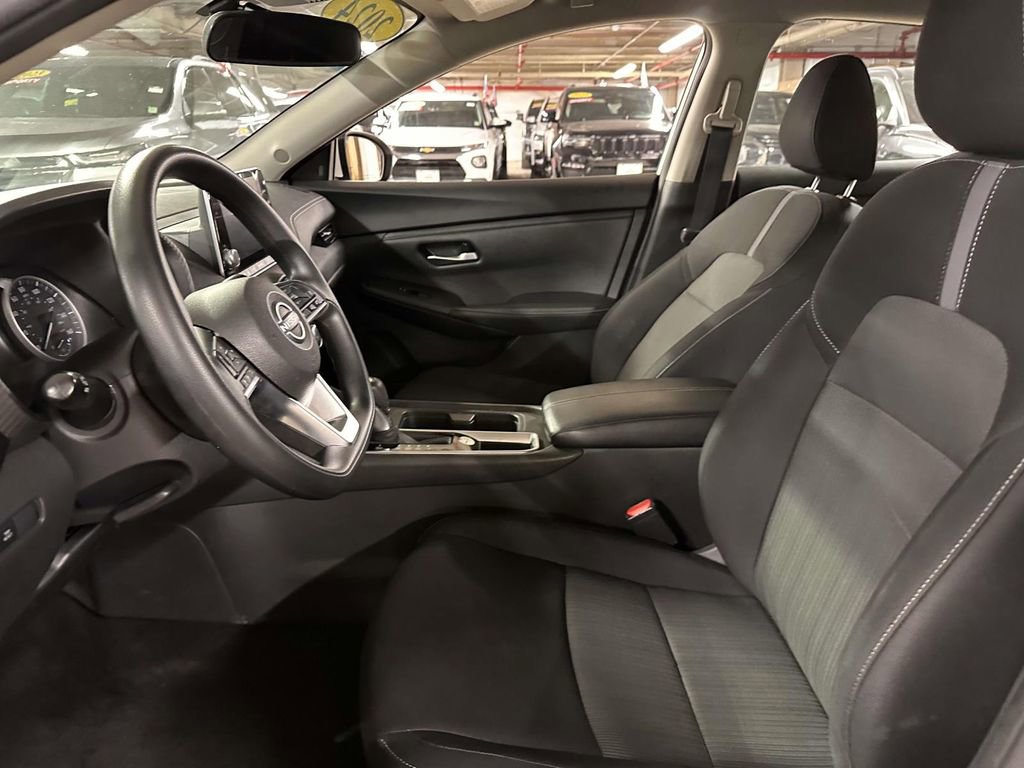 Used 2024 Nissan Sentra SV FWD image 15