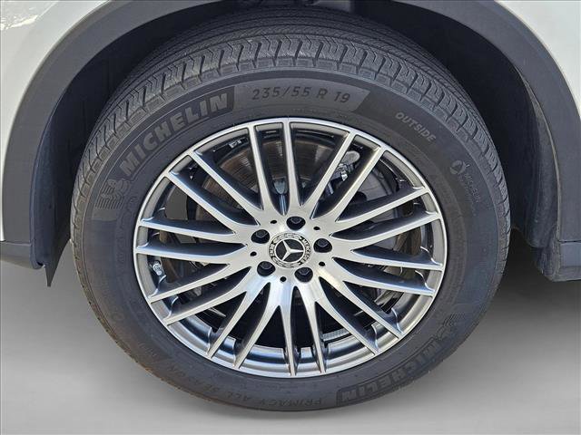 Used 2025 Mercedes-Benz GLC 300 image 22