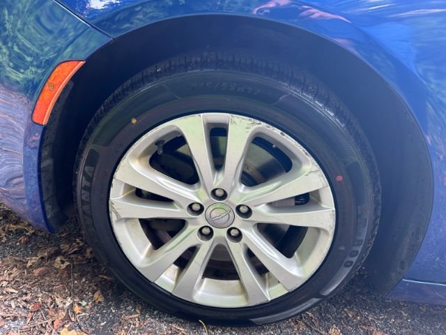 Used 2016 Chrysler 200 Limited FWD image 31