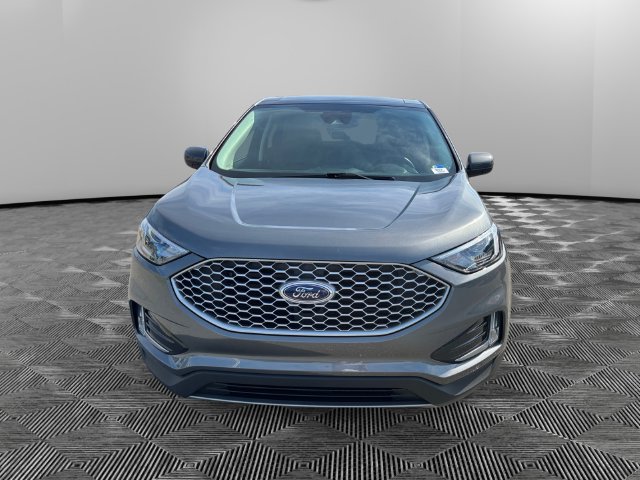 Used 2024 Ford Edge SEL w/ Convenience Package AWD/4WD image 2