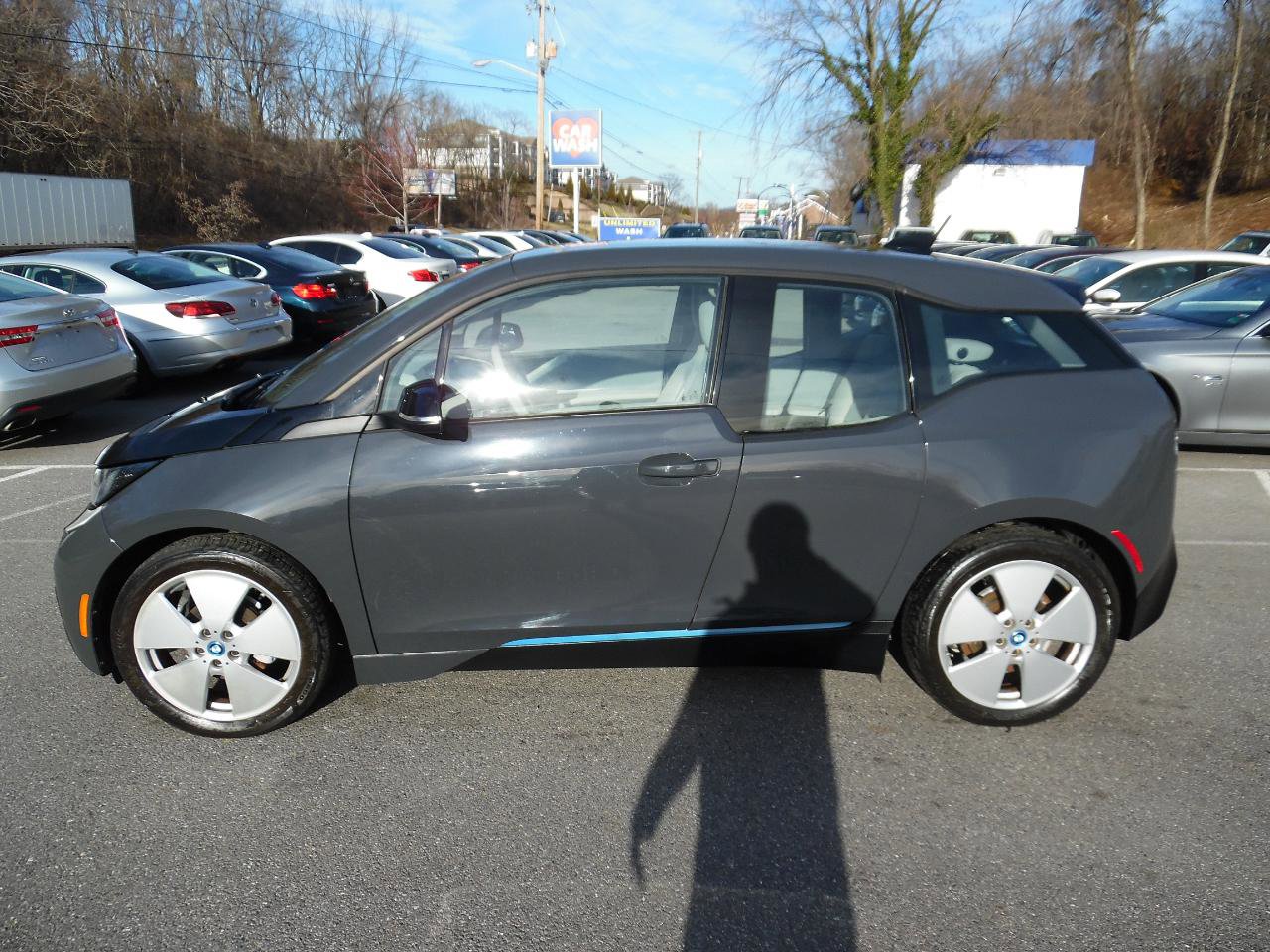 Used 2015 BMW i3 RWD image 2