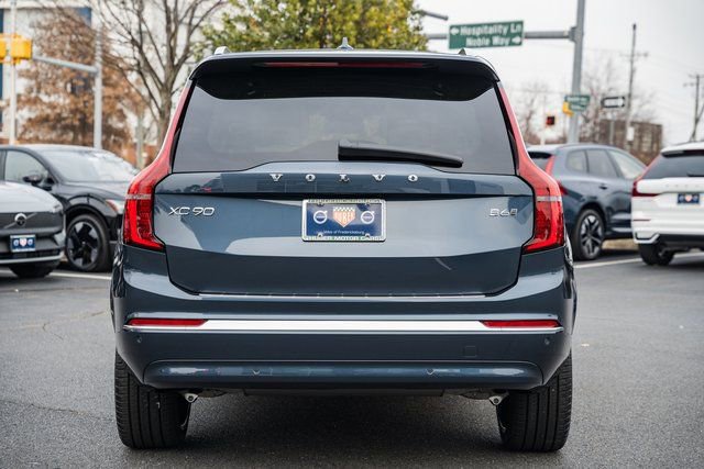 New 2026 Volvo XC90 B6 Plus w/ Protection Package Premier image 6