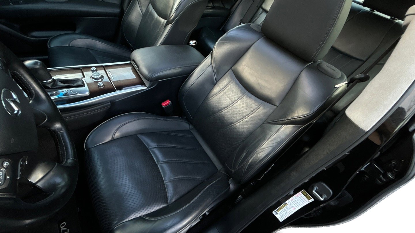 Used 2016 INFINITI Q70 L 3.7 w/ Deluxe Touring Package image 12