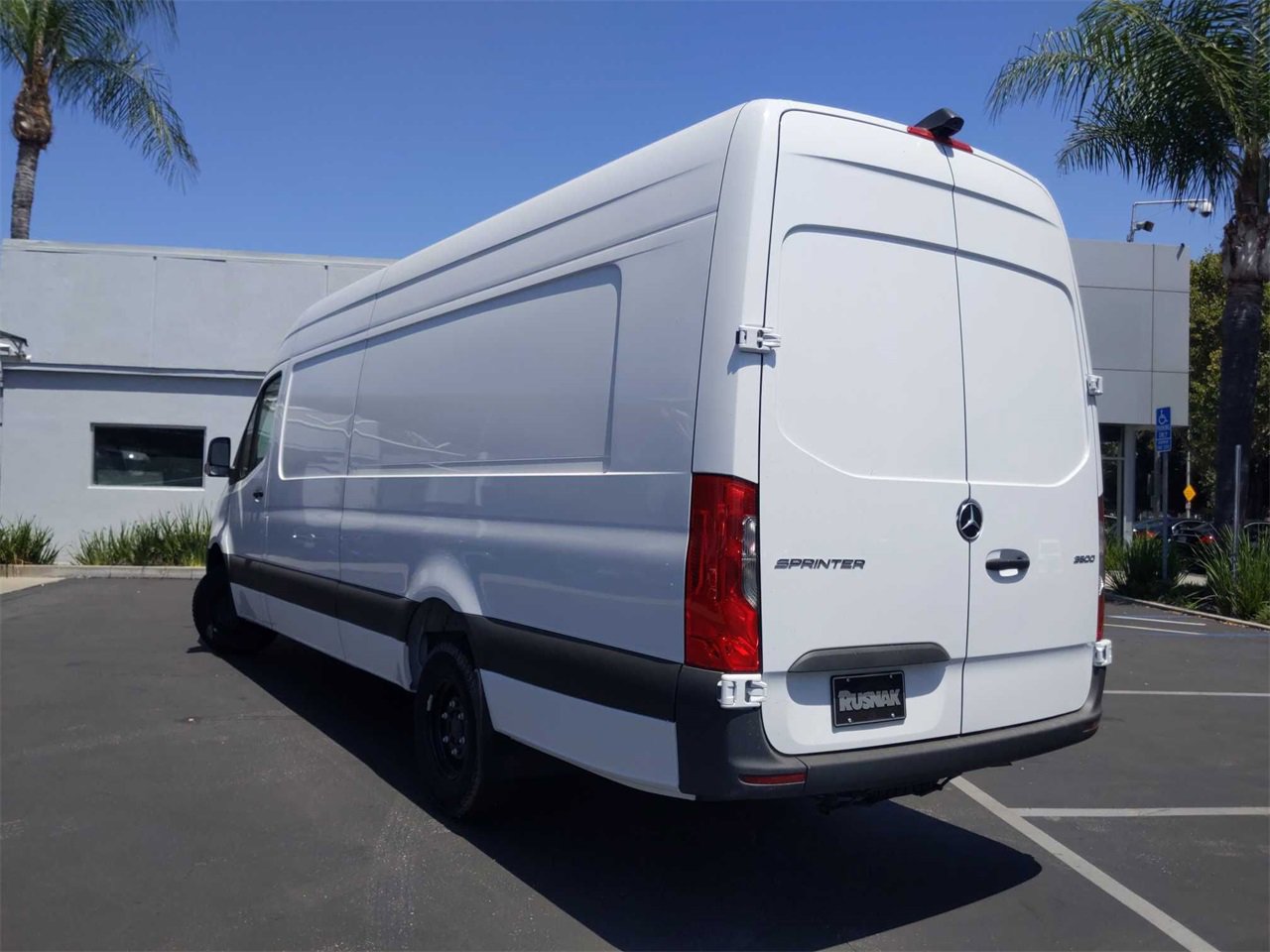 New 2024 Mercedes-Benz Sprinter 3500 image 2