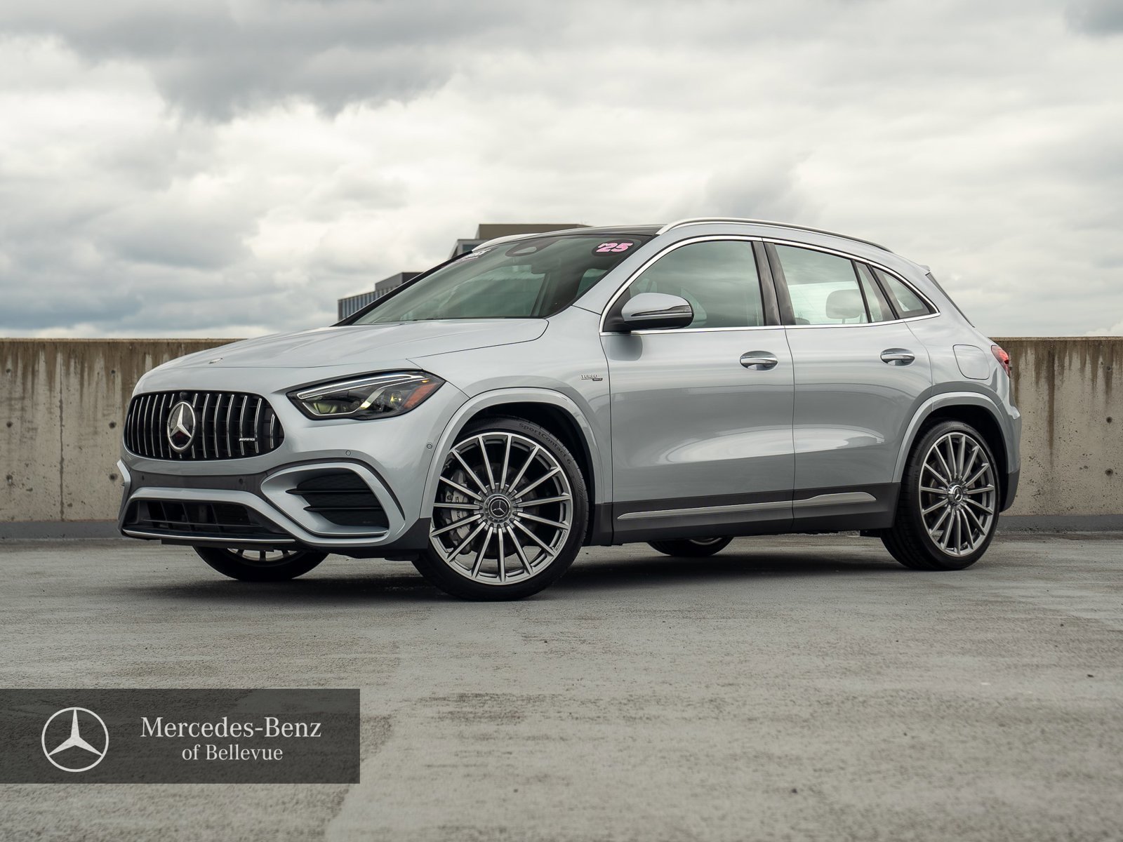 Used 2025 Mercedes-Benz GLA 35 AMG 4MATIC image 1