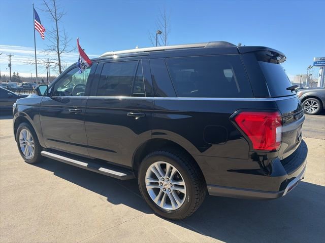 Used 2024 Ford Expedition XLT image 8