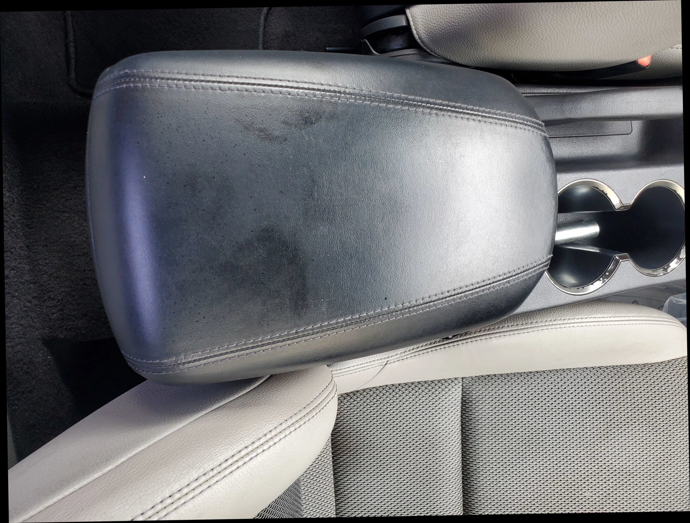 Used 2014 Hyundai Genesis 2.0T RWD image 25