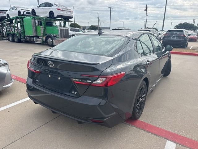 Used 2025 Toyota Camry SE FWD image 3
