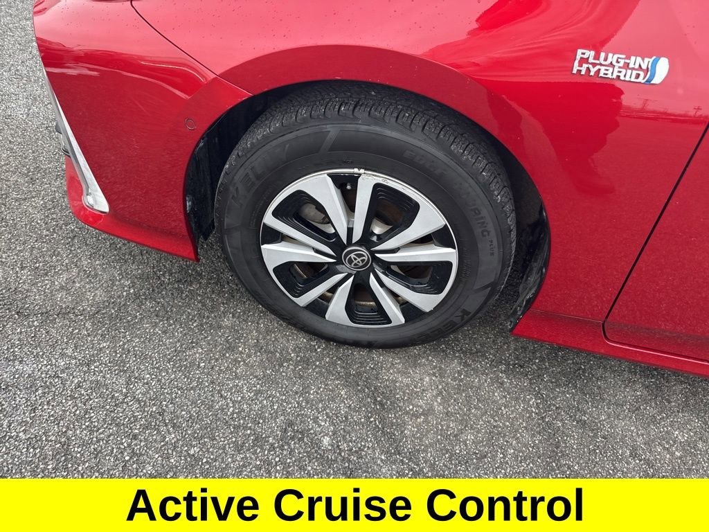 Used 2017 Toyota Prius Prime Advanced w/ Carpet Mat Package image 10