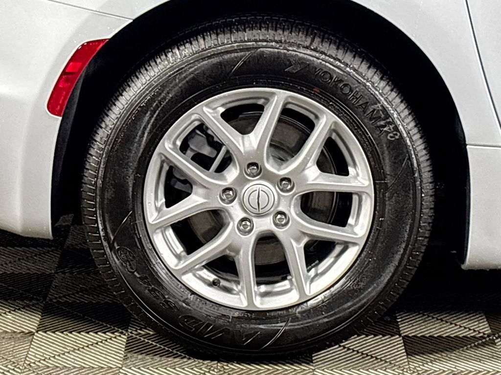 New 2026 Chrysler Voyager LX image 21