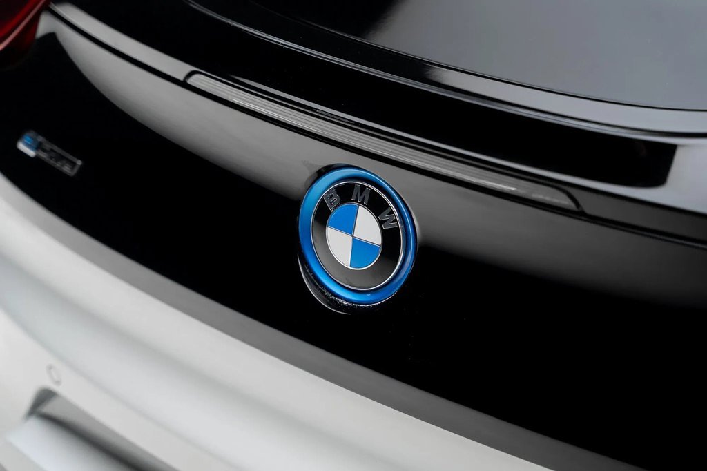 Used 2019 BMW i8 Roadster AWD/4WD image 31