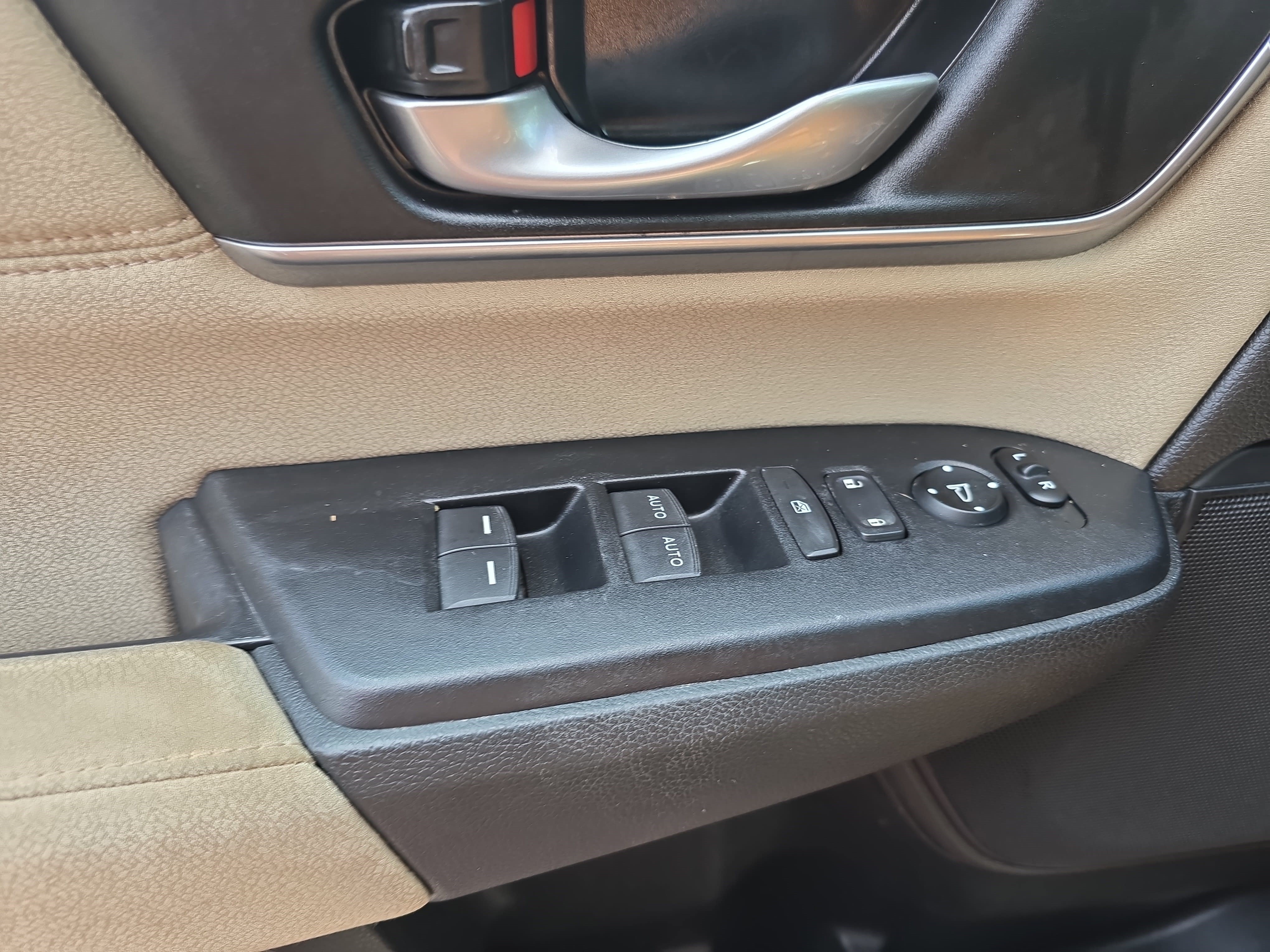 Used 2019 Honda CR-V EX image 26