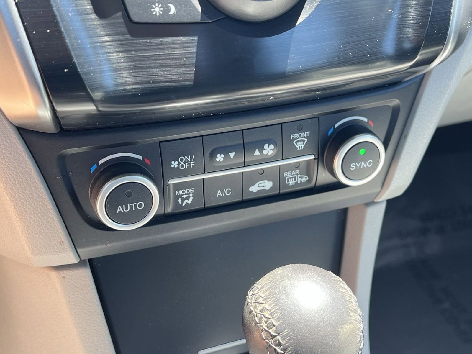 Used 2017 Acura ILX FWD image 22