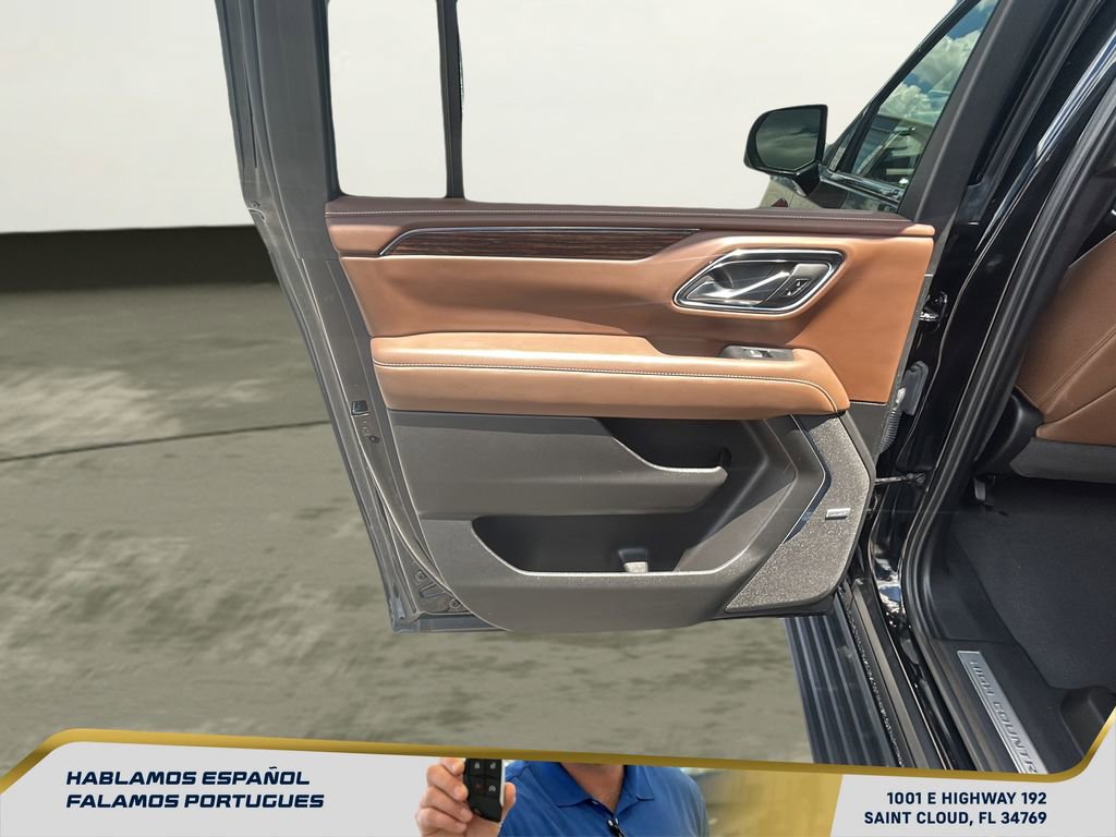Used 2024 Chevrolet Suburban High Country AWD/4WD image 24